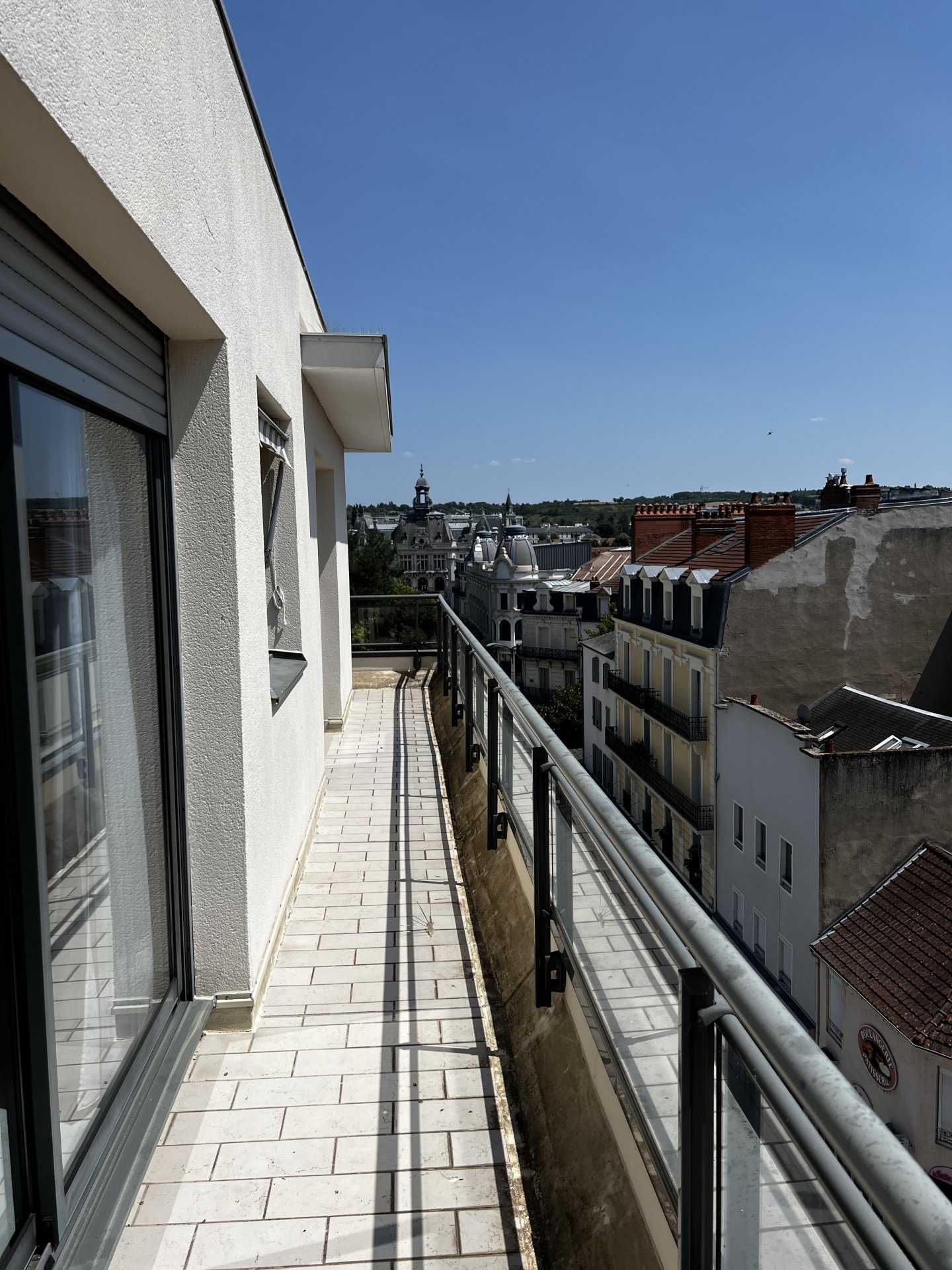 عمارات في Vichy, Allier 11121382