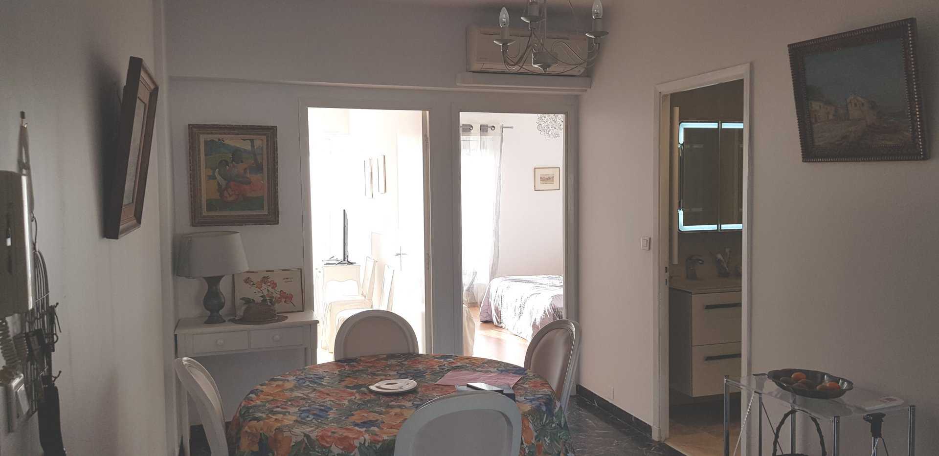 Condominium in Ajaccio, Corse-du-Sud 11121451