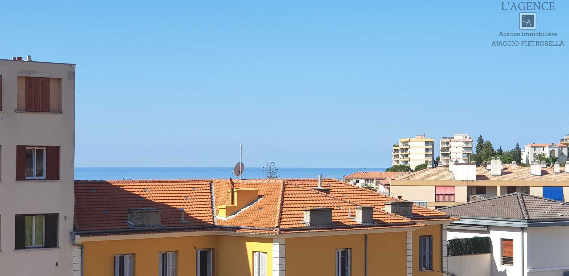 Condominium dans Ajaccio, la Corse 11121451