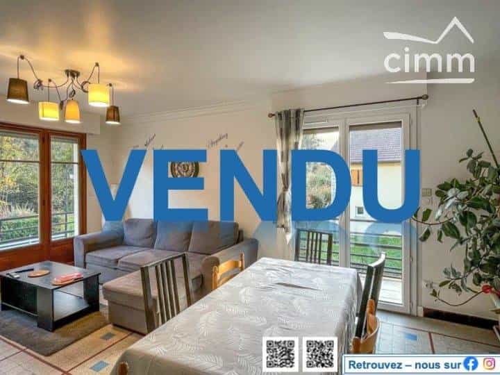 Condominium in Allevard, Auvergne-Rhone-Alpes 11121646