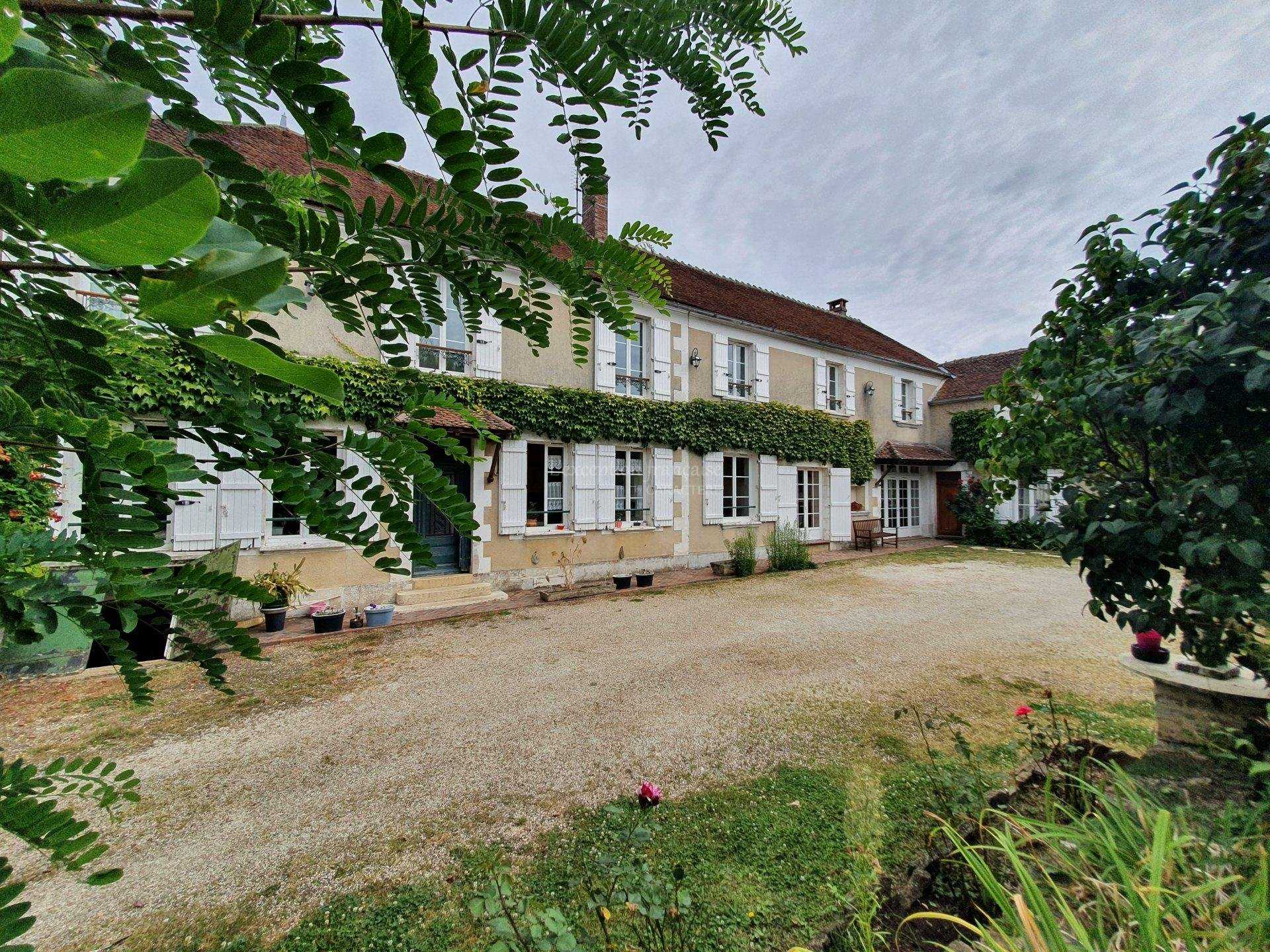 Bolig i Montigny-la-Resle, Yonne 11121711