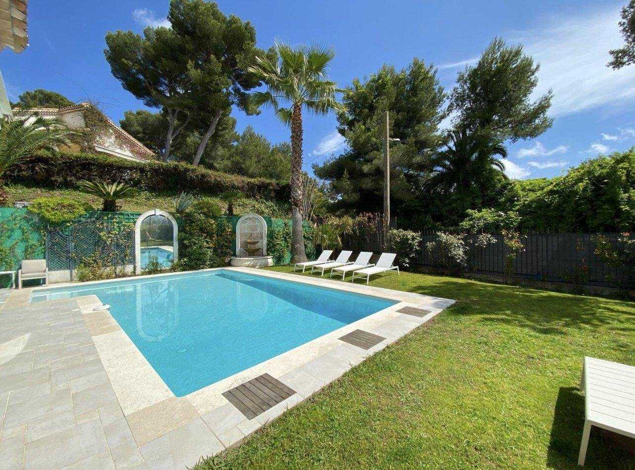 Hus i Le Cannet, Provence-Alpes-Cote d'Azur 11121712