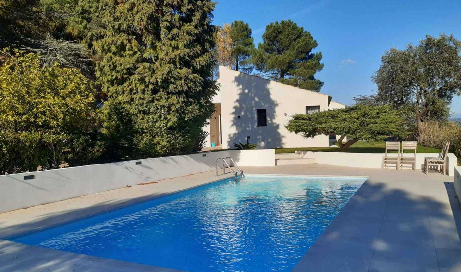 Dom w La Napoule, Provence-Alpes-Cote d'Azur 11122017