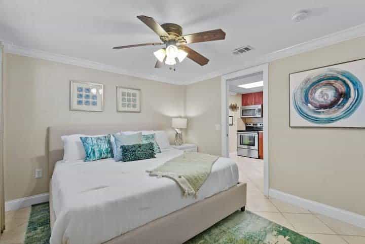 Condominium in Fort Myers Beach, Florida 11122078