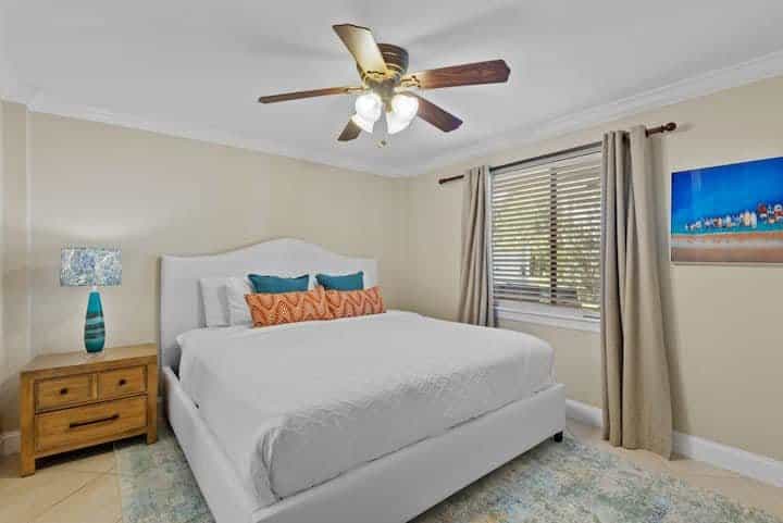 Condominium in Fort Myers Beach, Florida 11122079