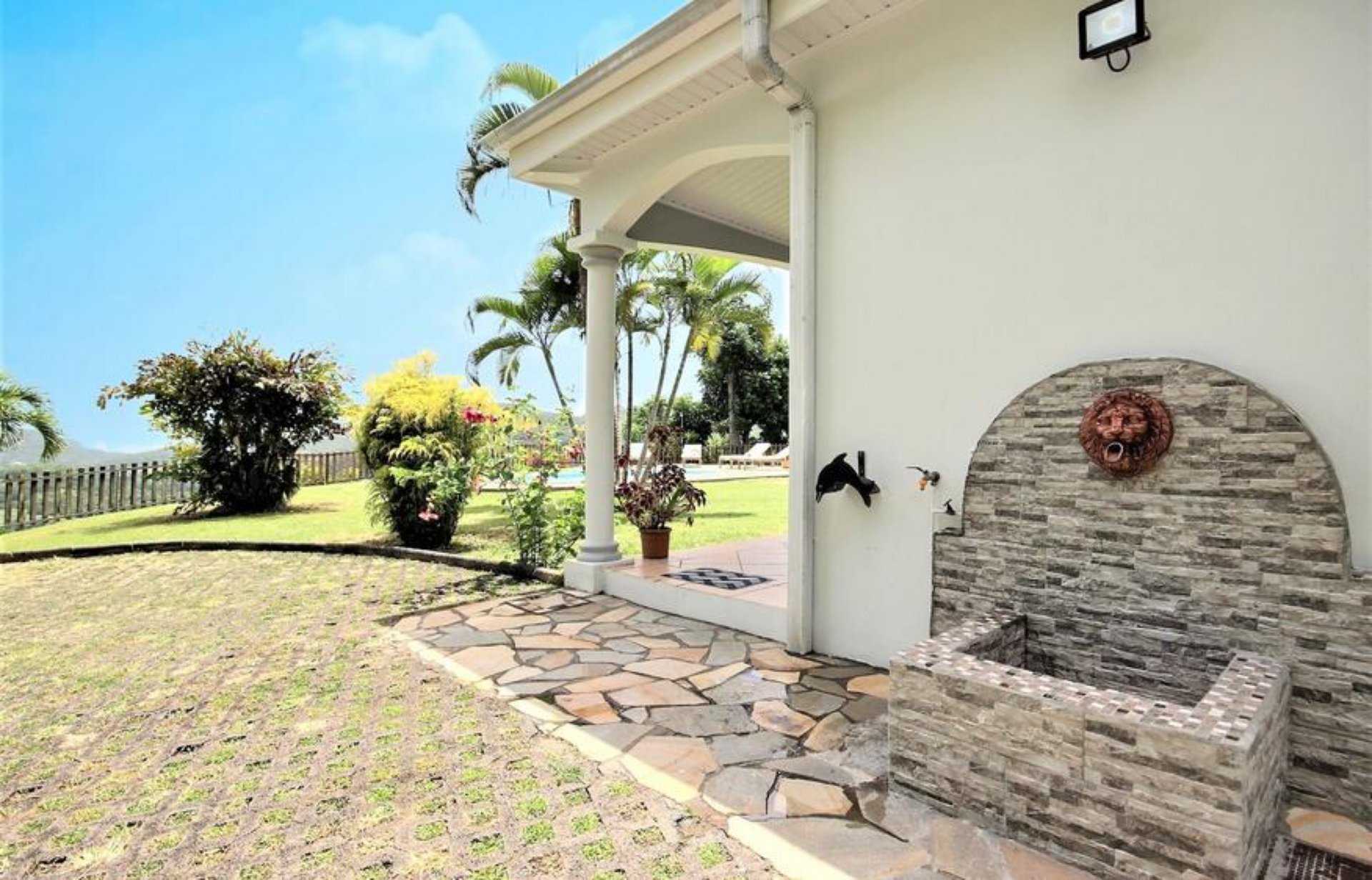 жилой дом в Rivière-Pilote, Martinique 11122095