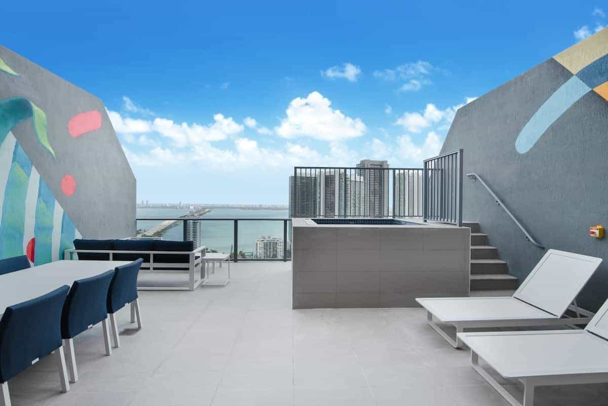 Condominium in Miami, Florida 11122123
