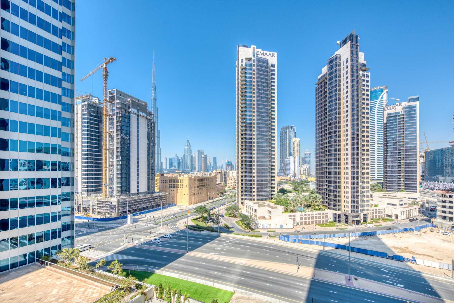 Condominium in Dubai, Dubayy 11122127