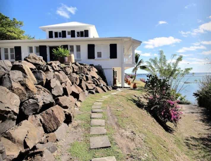 Rumah di Le François, Martinique 11122163