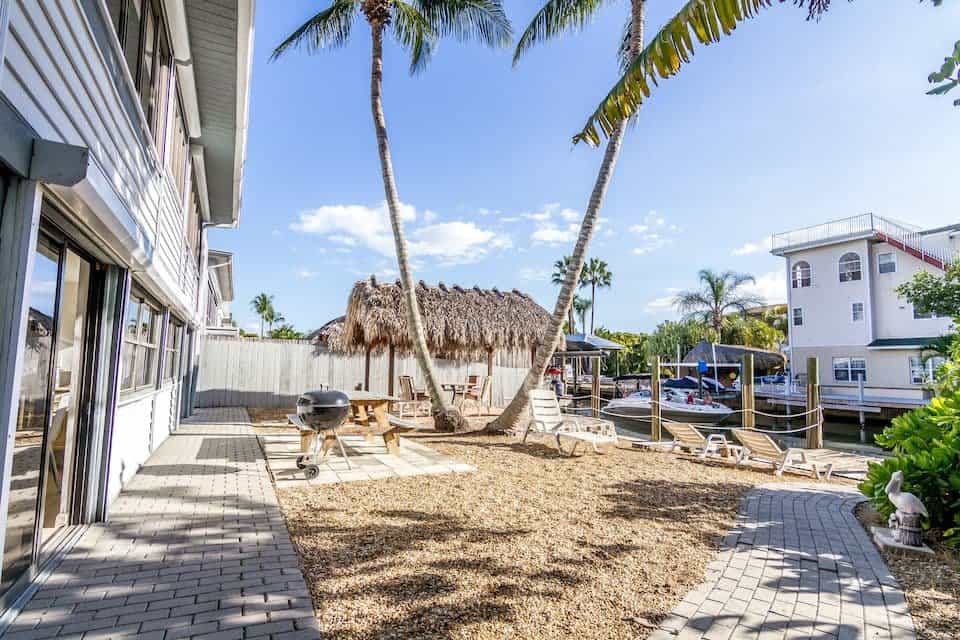 Condominium in Fort Myers Beach, Florida 11122276