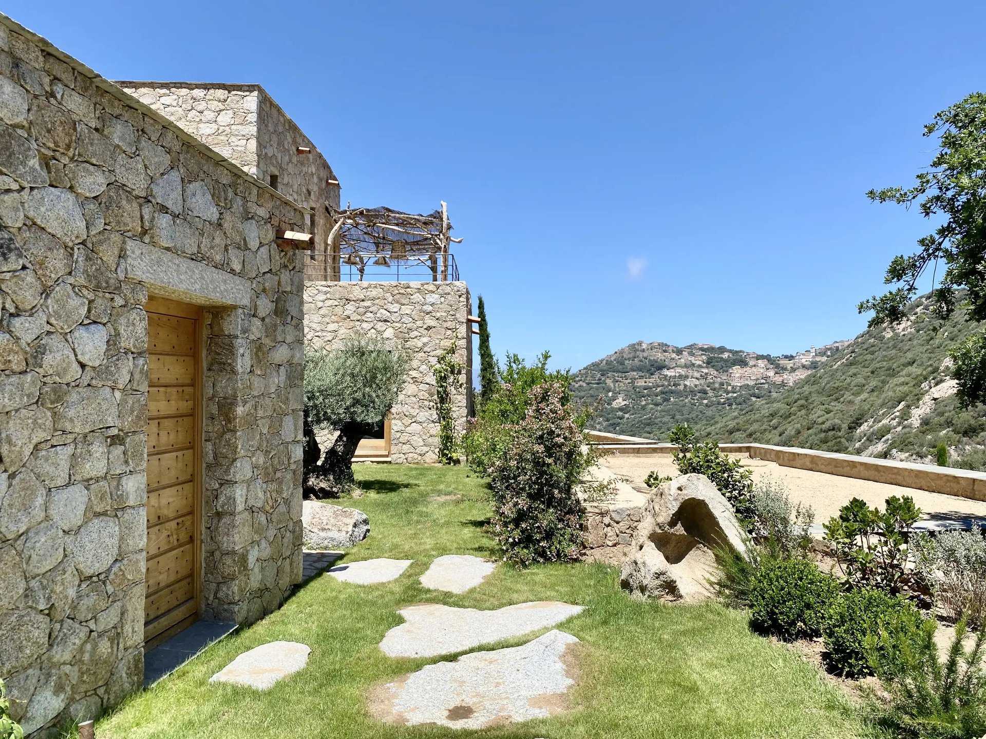 Rumah di Porto-Vecchio, Korsika 11122355