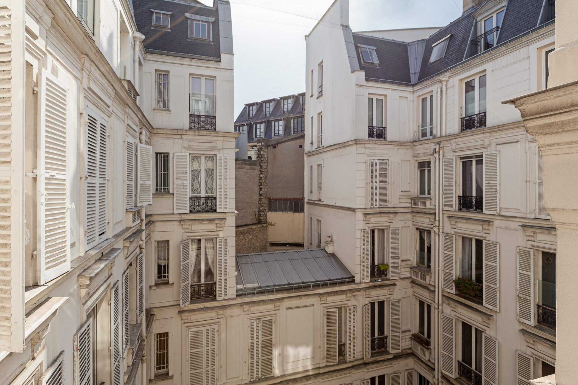 Condominium in Paris 4ème, Paris 11122407