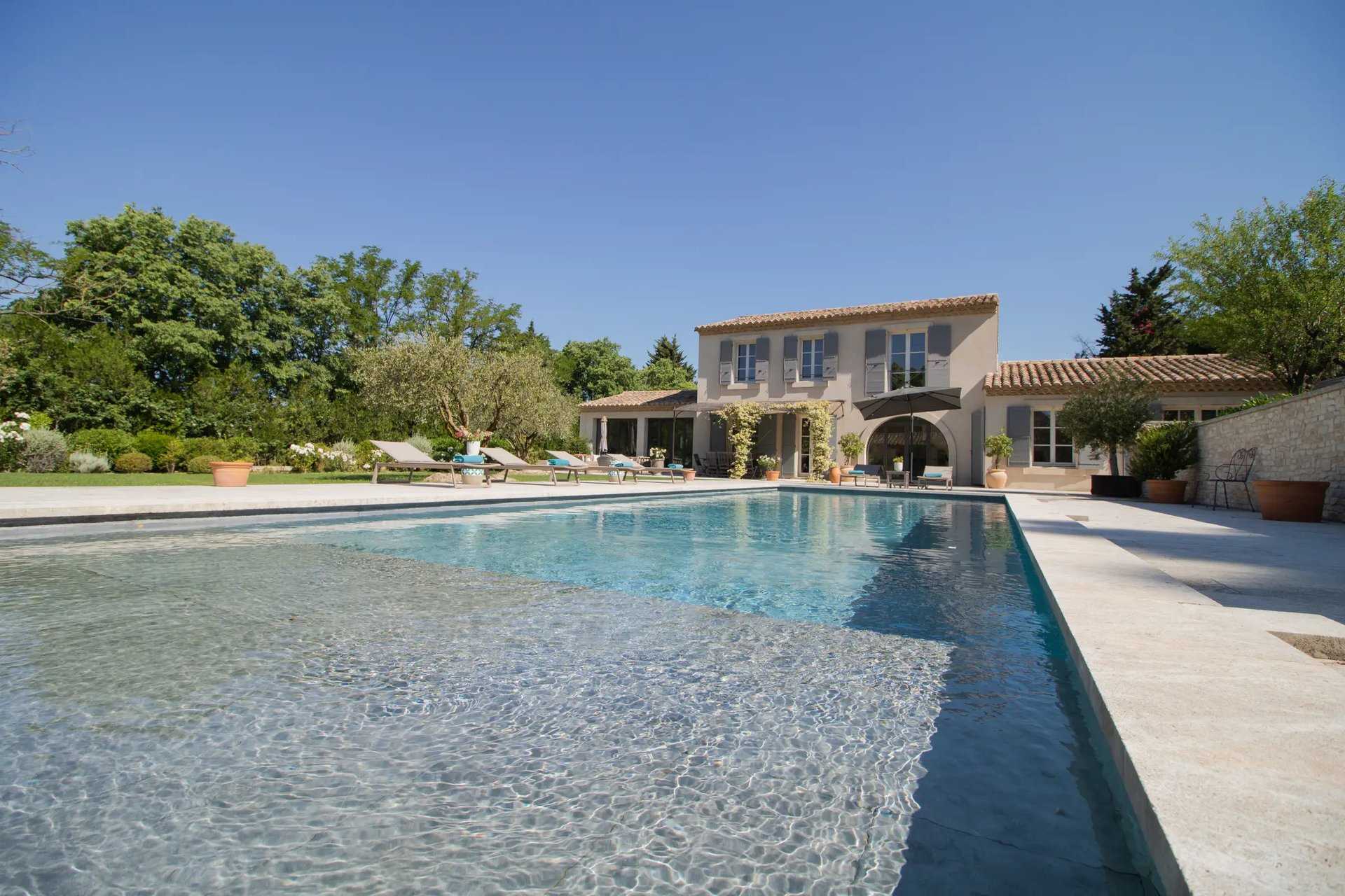 House in Saint-Remy-de-Provence, Provence-Alpes-Cote d'Azur 11122475