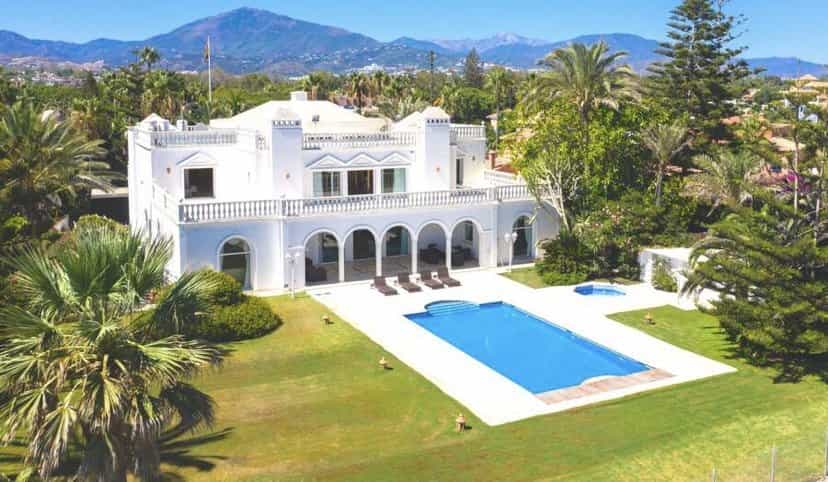 House in Marbella, Andalusia 11122489