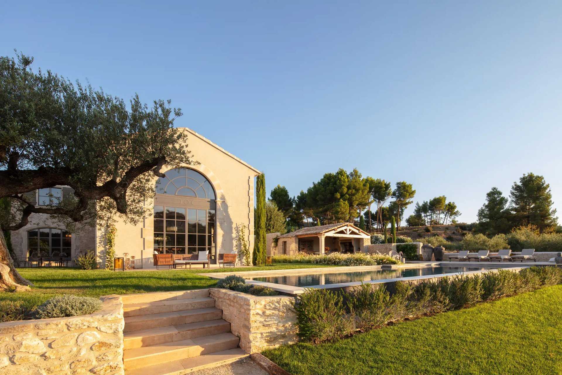 House in Saint-Remy-de-Provence, Provence-Alpes-Cote d'Azur 11122599