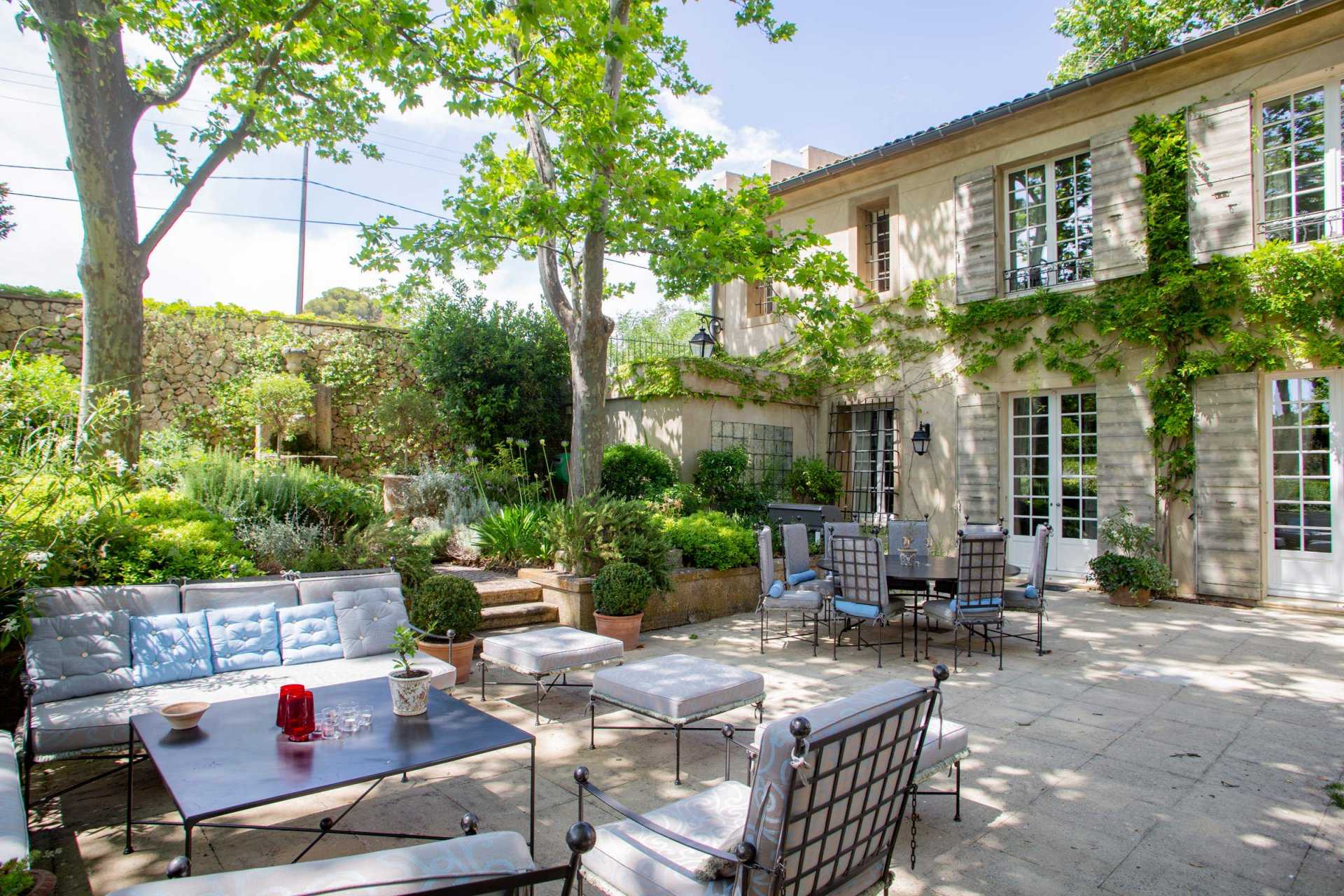 Rumah di Aix-en-Provence, Provence-Alpes-Cote d'Azur 11122606