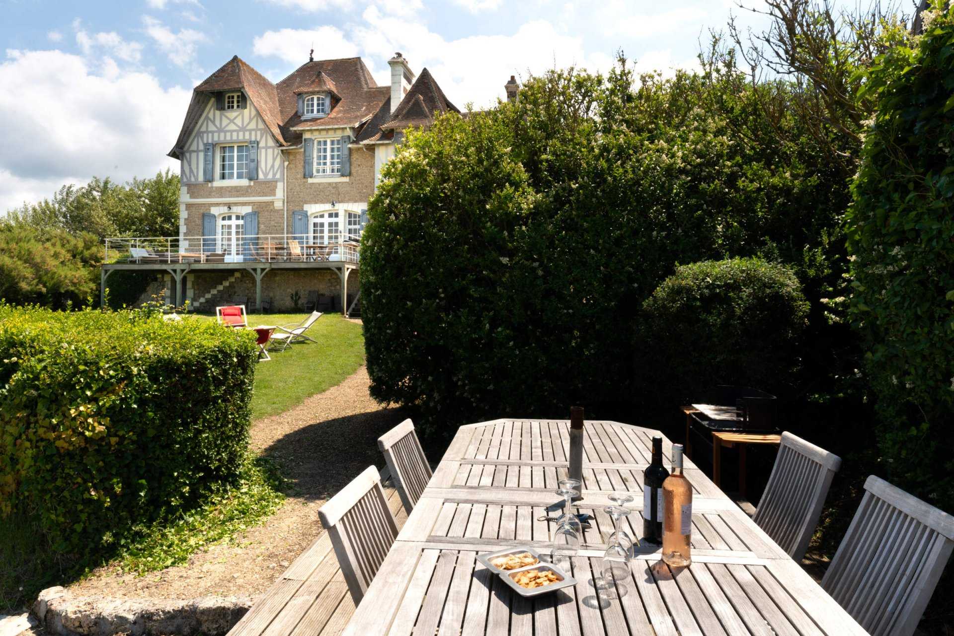 Dom w Deauville-les-Bains, Normandia 11122610