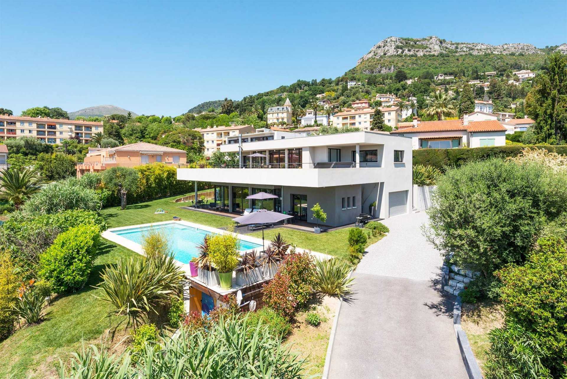 Hus i Saint-Paul-de-Vence, Provence-Alpes-Cote d'Azur 11122710
