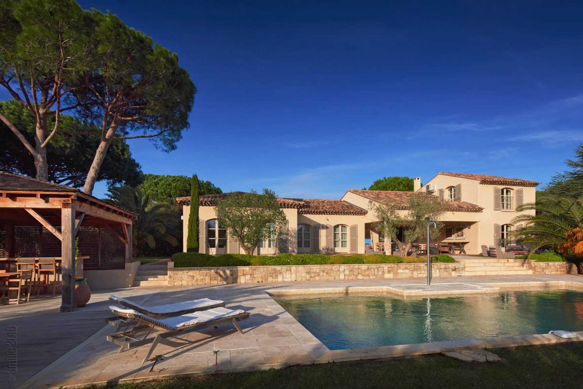 Hus i Saint-Tropez, Provence-Alpes-Cote d'Azur 11122746