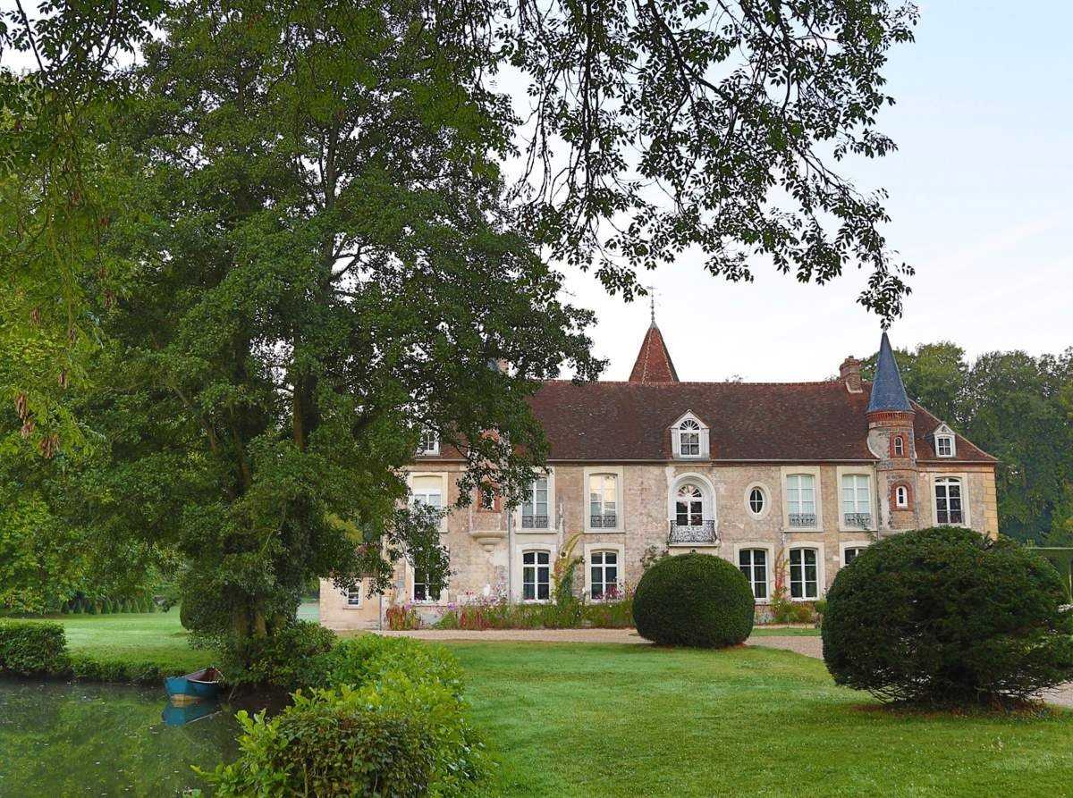 Hus i Rozoy-Bellevalle, Hauts-de-France 11122797