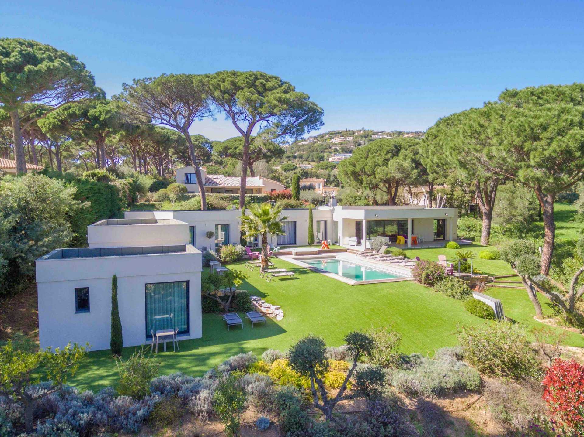 Huis in Grimaud, Provence-Alpes-Côte d'Azur 11122948