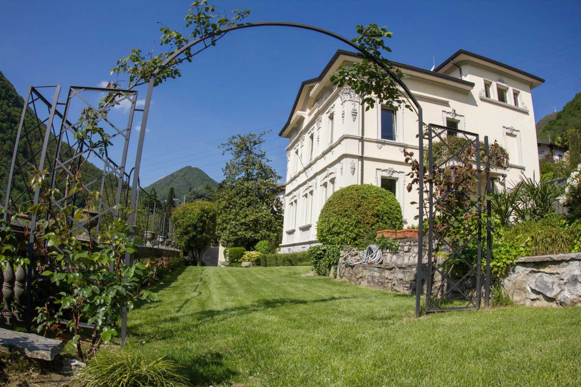 Huis in Como, Lombardije 11123036