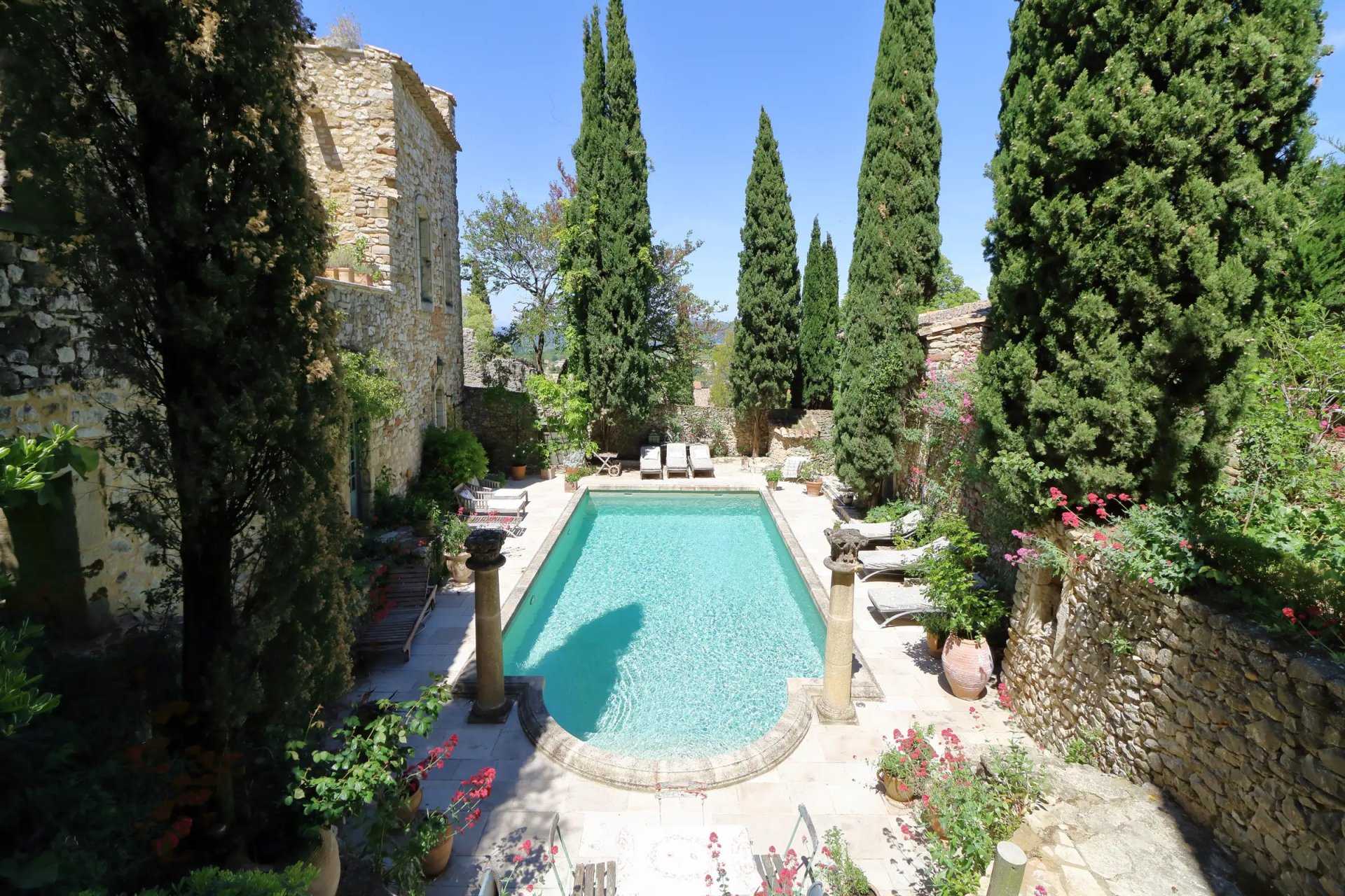 Hus i Avignon, Provence-Alpes-Cote d'Azur 11123041