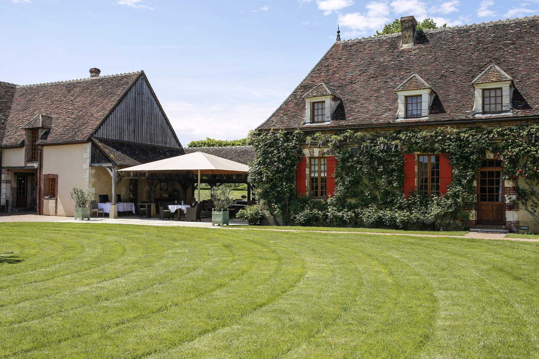 Dom w Dijon, Burgundia-Franche-Comte 11123060