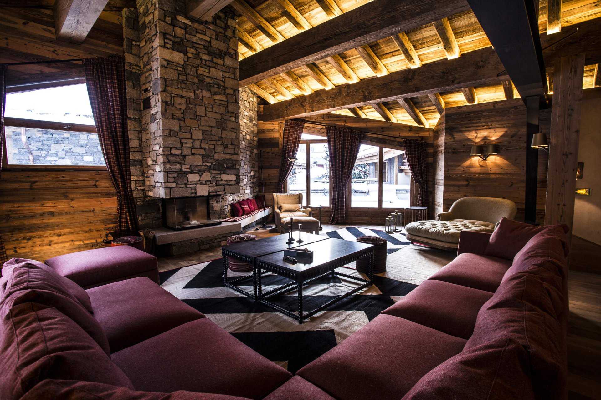 House in Val-d'Isere, Auvergne-Rhone-Alpes 11123137