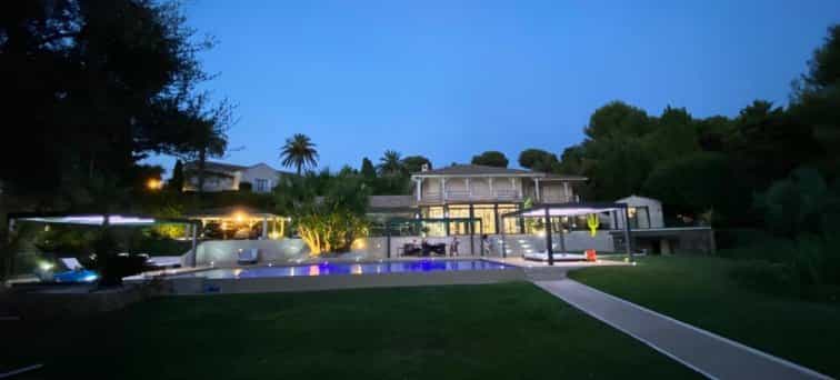 بيت في Cannes, Alpes-Maritimes 11123228