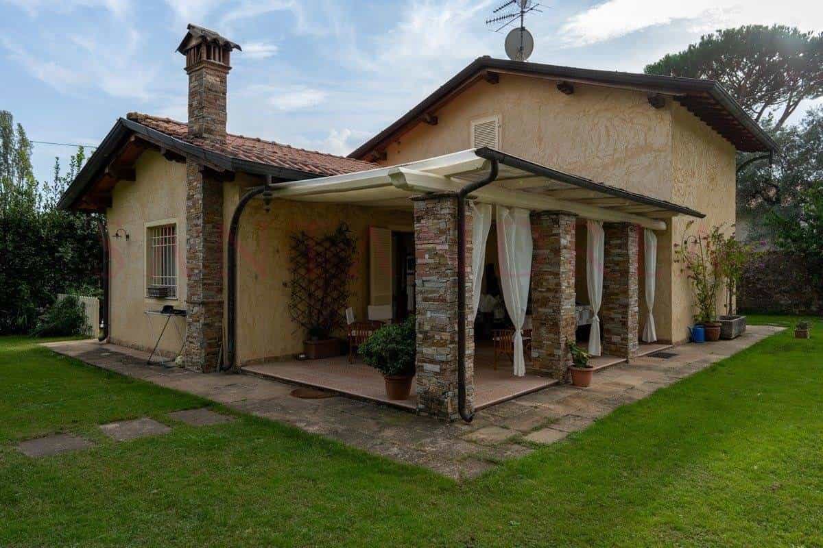 房子 在 Pietrasanta, Toscana 11123886