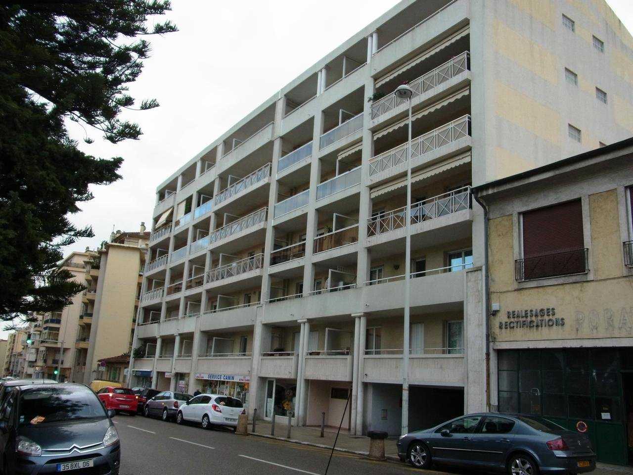 Condominium in Nice, Alpes-Maritimes 11124083