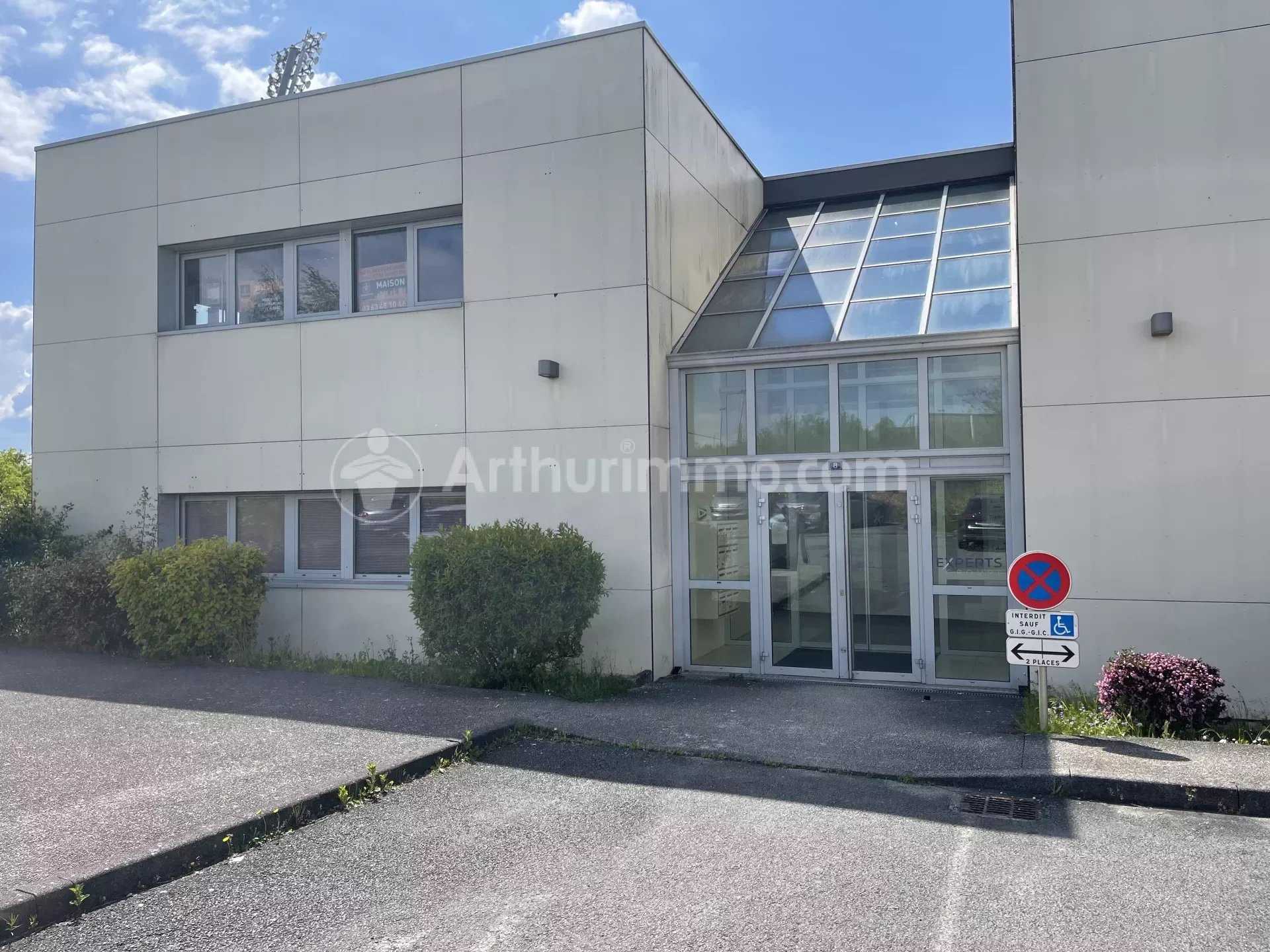 Pejabat dalam Montbéliard, Doubs 11124090