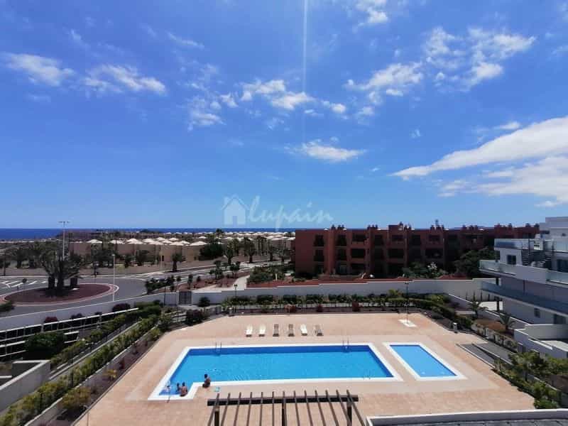 Condominium in El Medano, Canary Islands 11124491