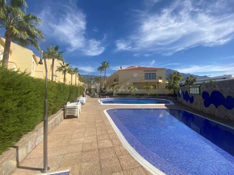 Condominium in Fañabé, Canarias 11124530