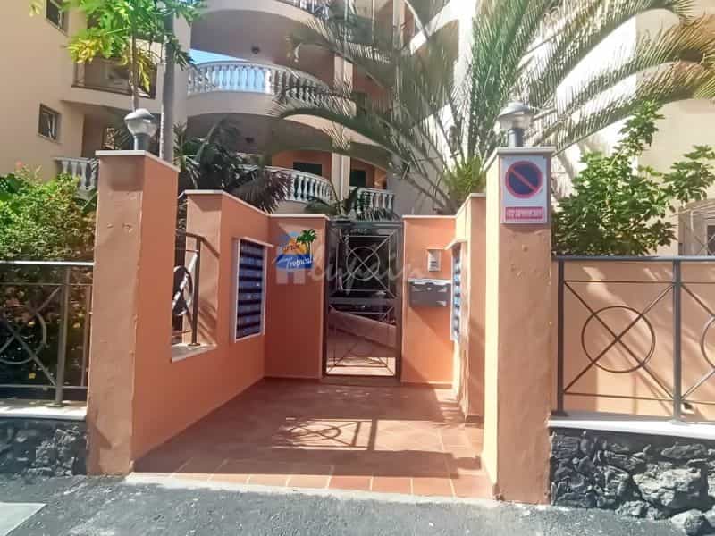 Condominium in Los Cristianos, Canary Islands 11124538