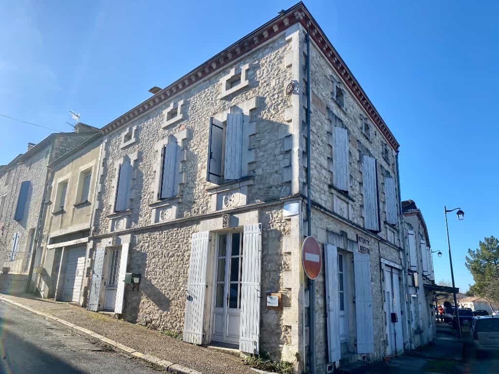 Rumah di La Celle-sous-Gouzon, Nouvelle-Aquitaine 11124628