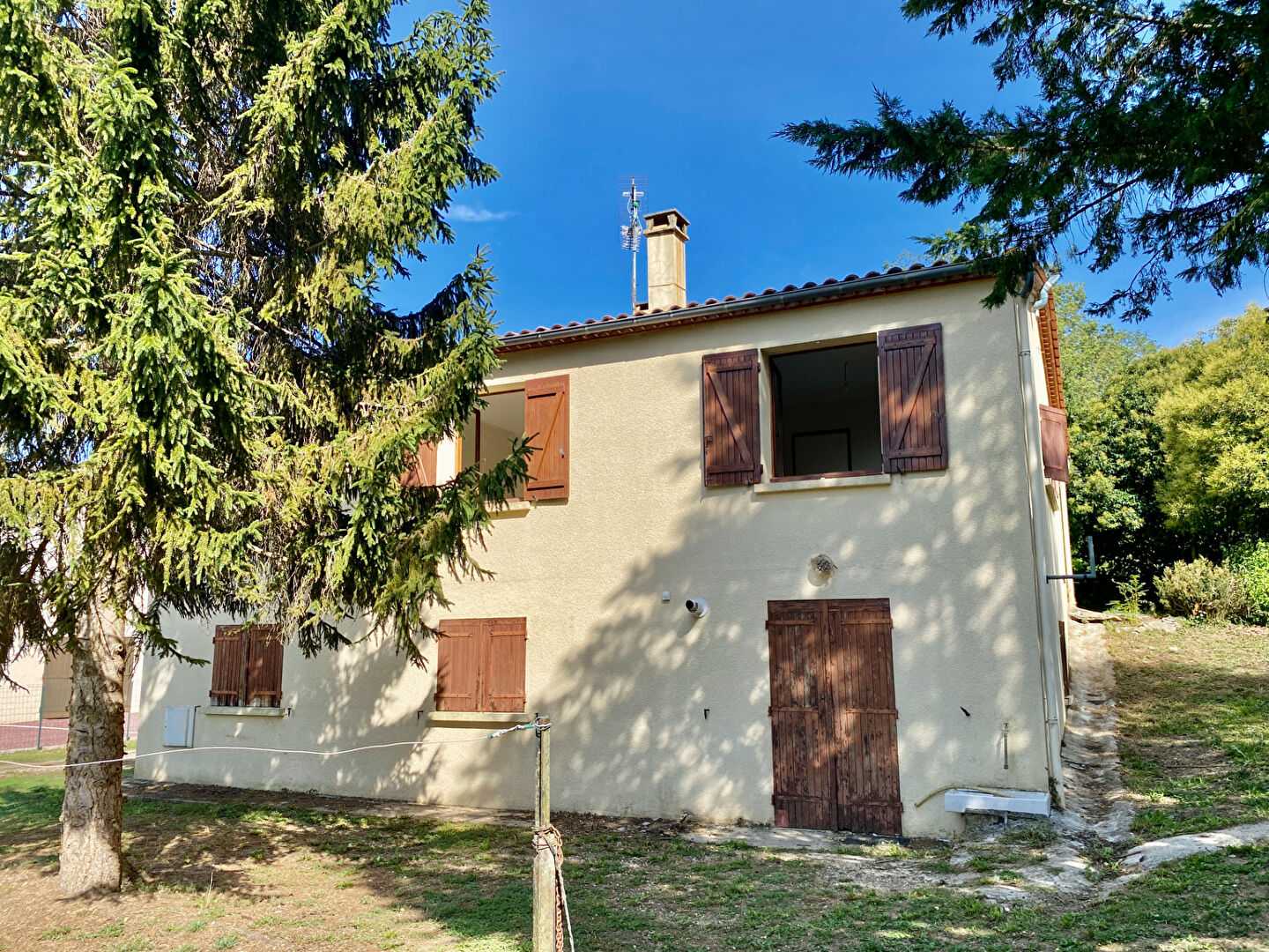 بيت في Lauzun, Nouvelle-Aquitaine 11124630