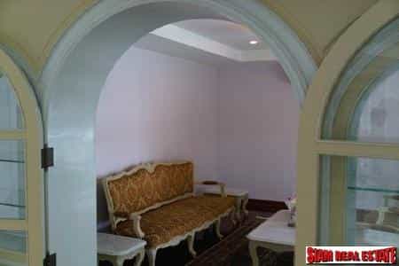 жилой дом в Пхра Накхон, Крунг Тхеп Маха Накхон 11124693