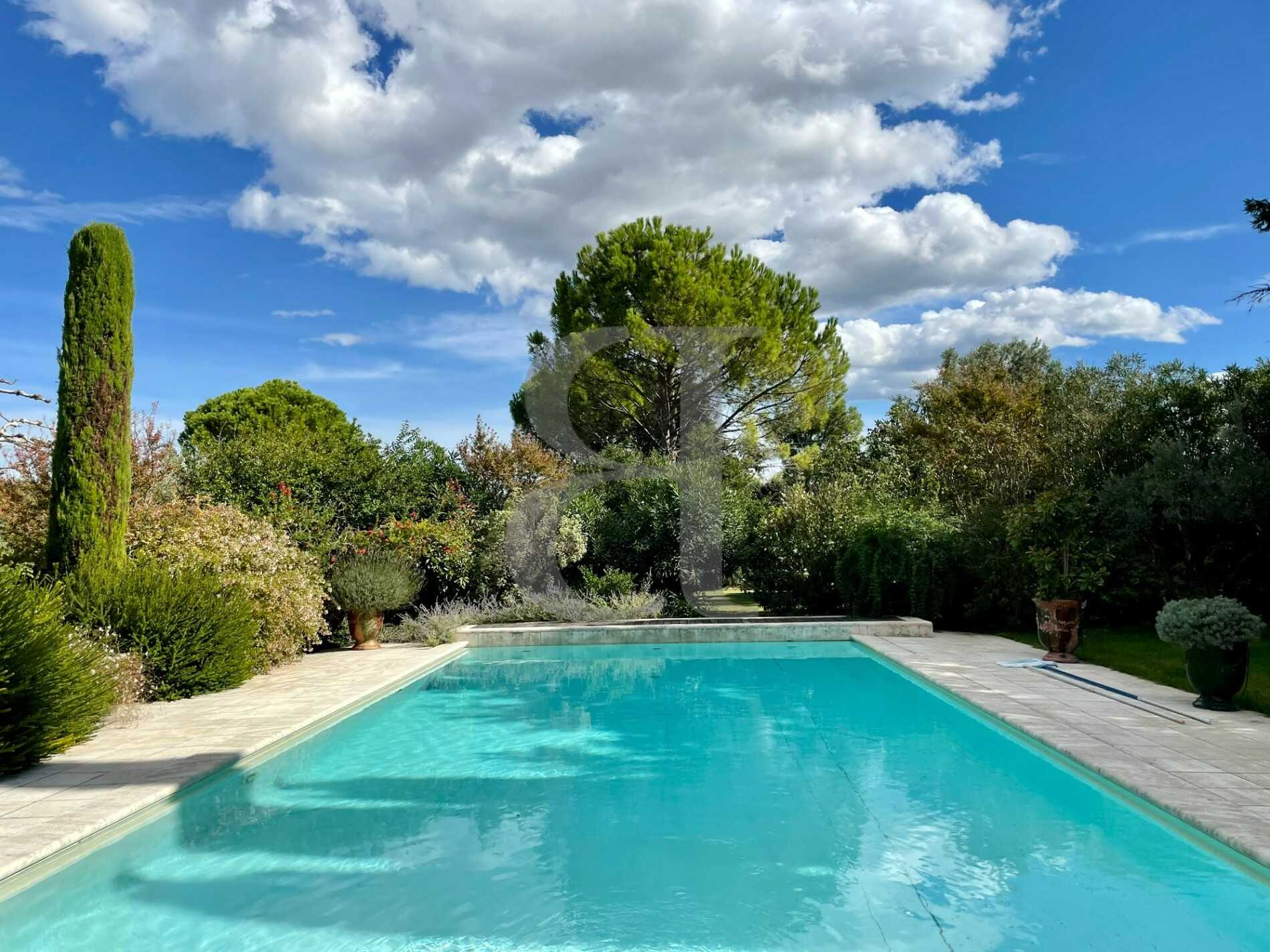 House in Graveson, Provence-Alpes-Cote d'Azur 11125081