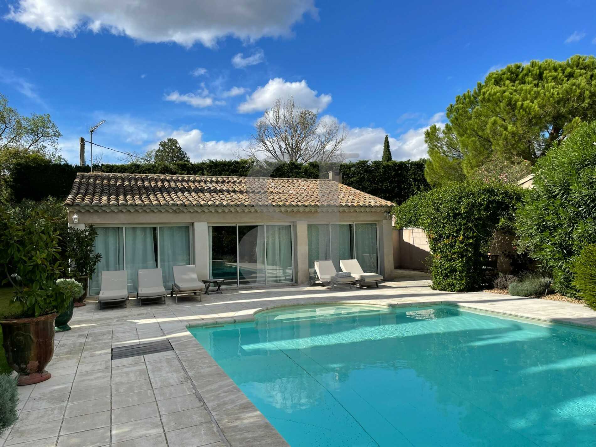 Huis in Graveson, Provence-Alpes-Côte d'Azur 11125081