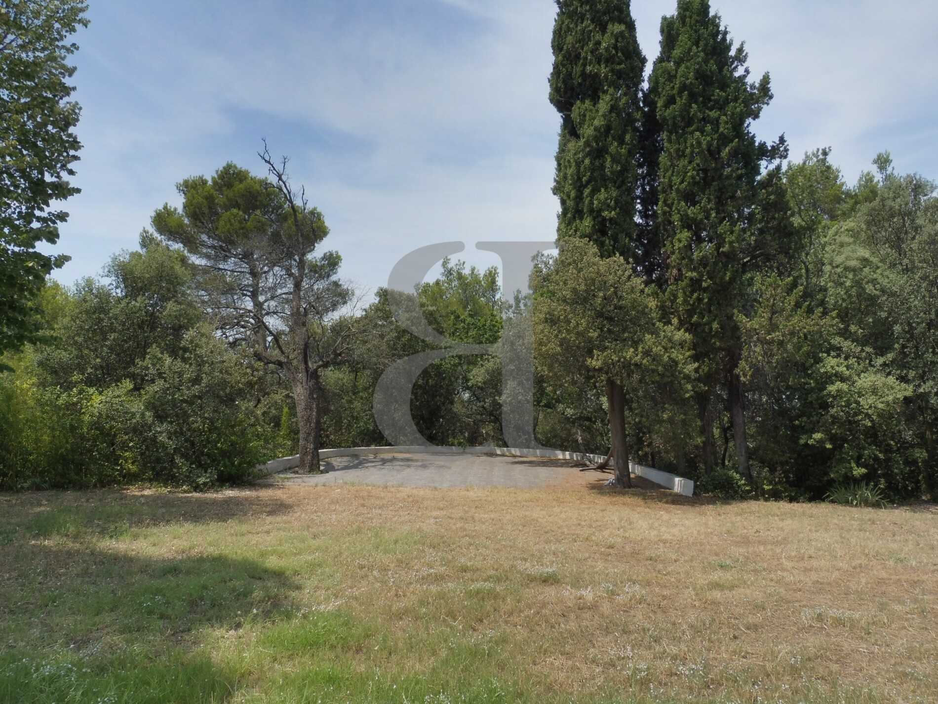 Talo sisään Pernes-les-Fontaines, Provence-Alpes-Côte d'Azur 11125167