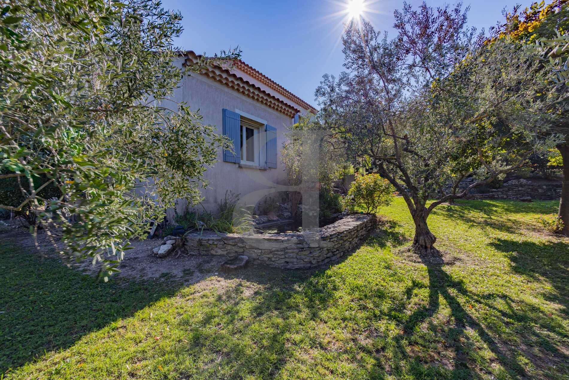 Rumah di Pernes-les-Fontaines, Provence-Alpes-Côte d'Azur 11125176
