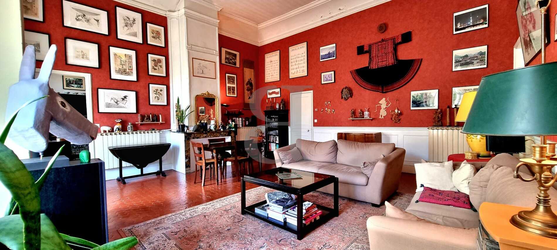 公寓 在 Arles, Provence-Alpes-Cote d'Azur 11125184