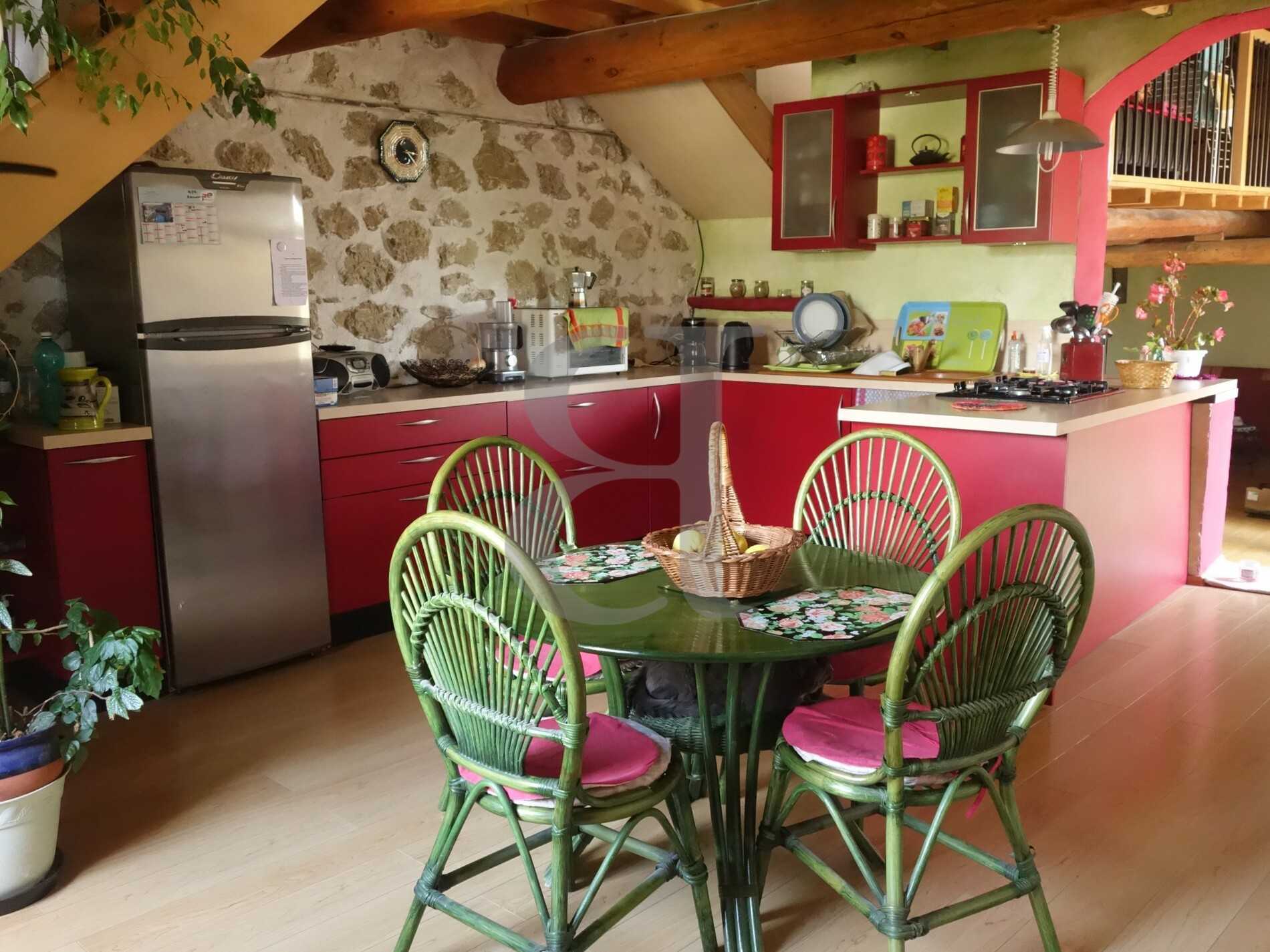 집 에 Malaucène, Provence-Alpes-Côte d'Azur 11125203