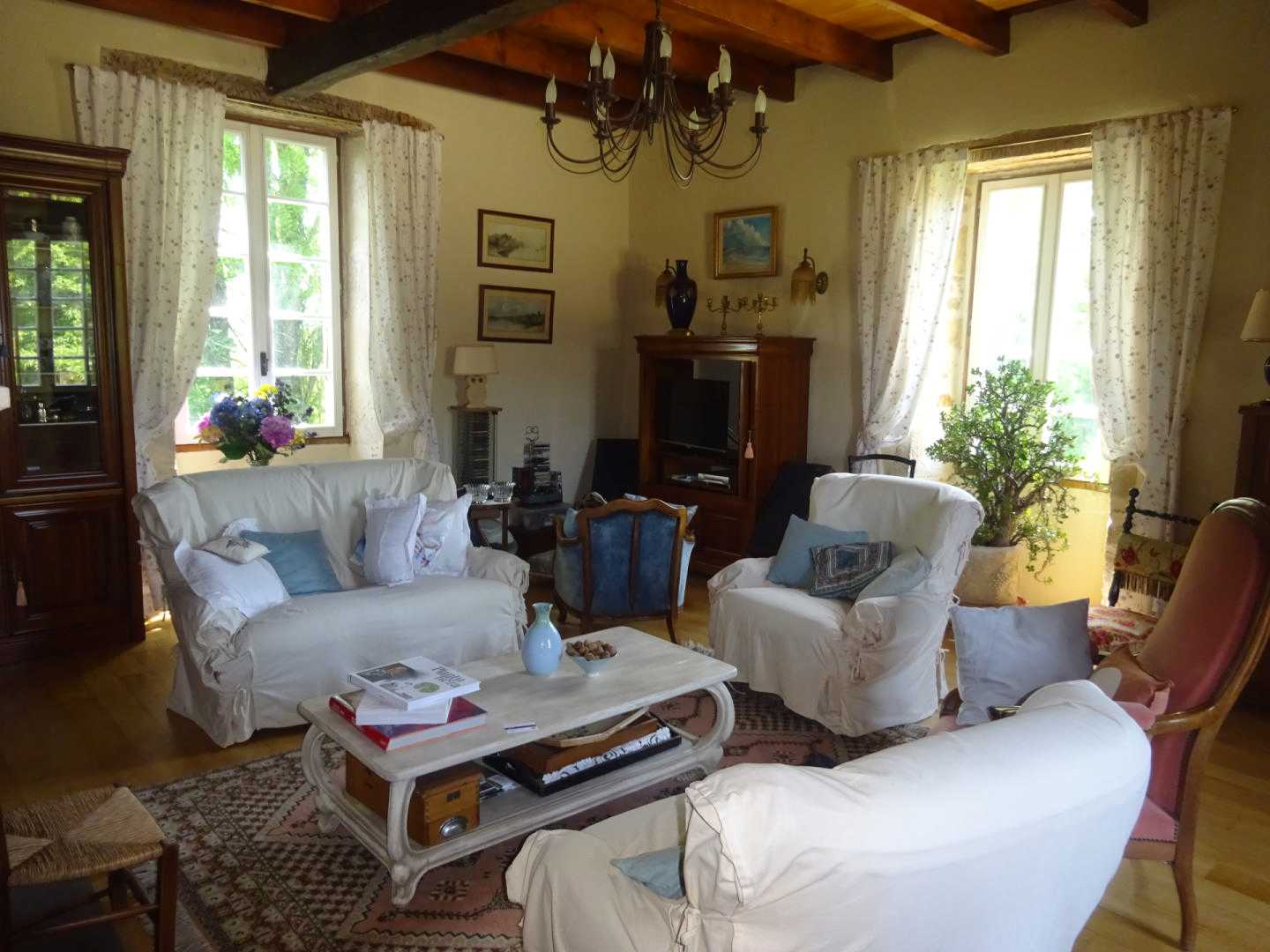 Dom w Puy-l'Eveque, Occitanie 11125494
