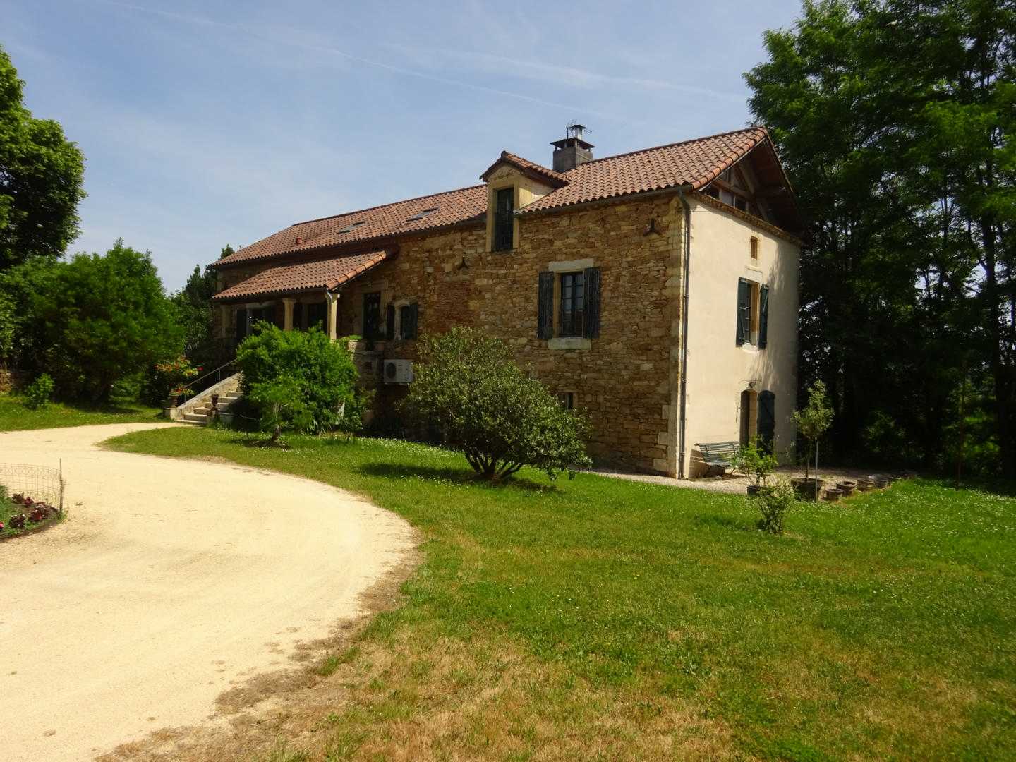 Talo sisään Puy-l'Eveque, Occitanie 11125494