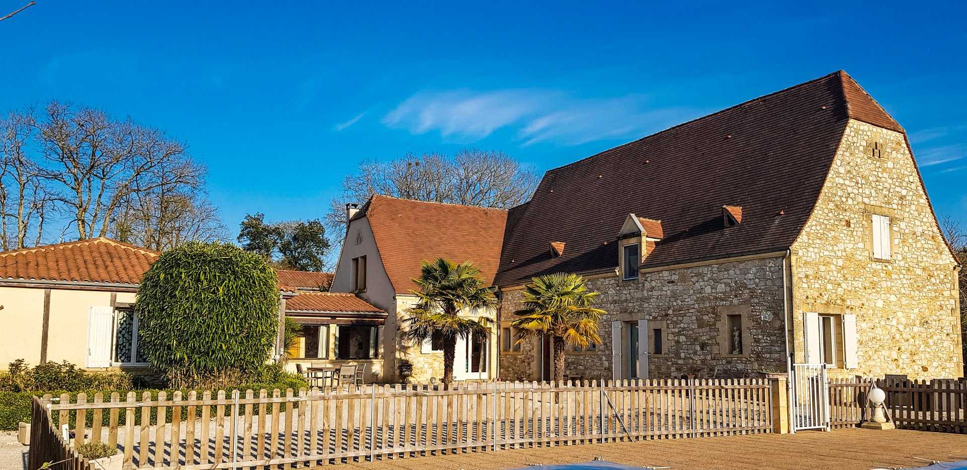 بيت في Vitrac, Nouvelle-Aquitaine 11125547