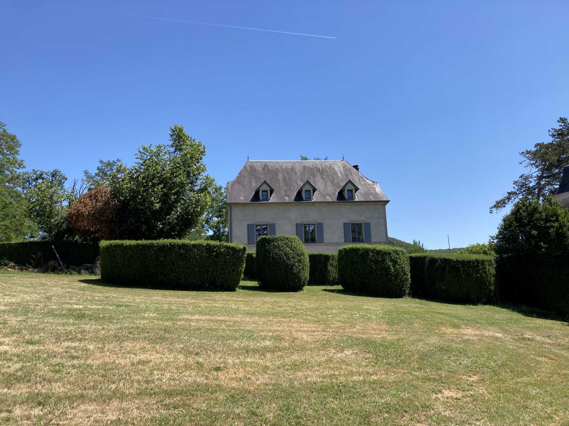 بيت في Carayac, Occitanie 11125905