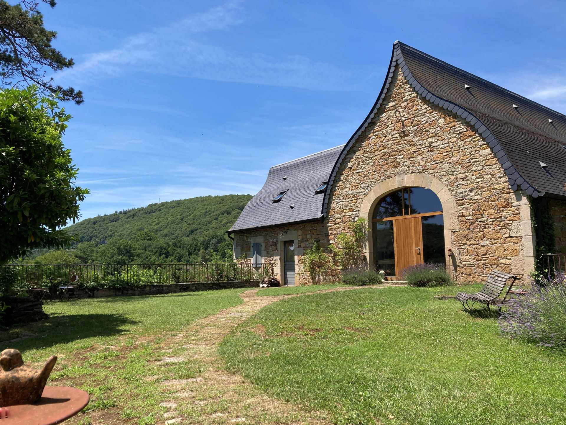 بيت في Carayac, Occitanie 11125905